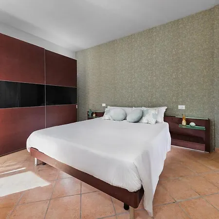 Apart Otel Poggio Dei Pini 4*