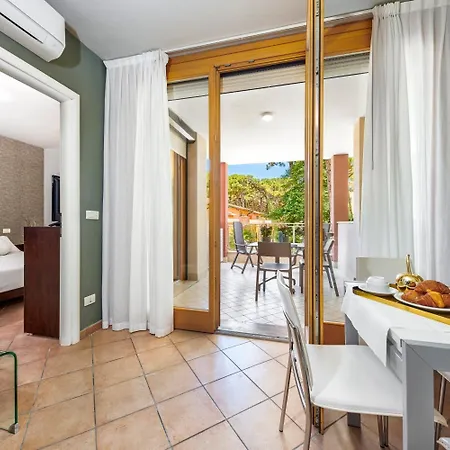 Poggio Dei Pini Apart Otel