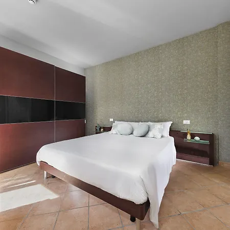 Apartmanhotel Poggio Dei Pini Marina Romea