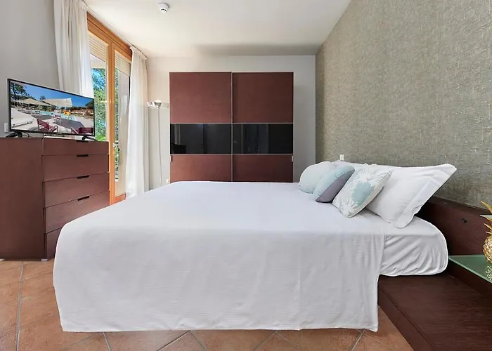 Poggio Dei Pini Aparthotel 3*