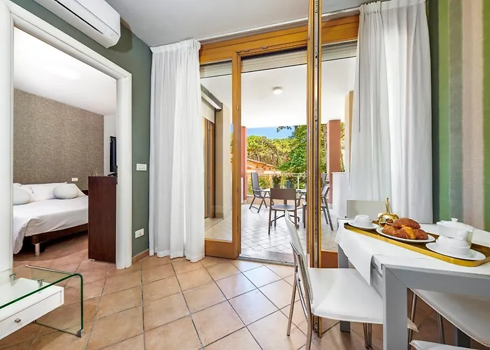 Poggio Dei Pini Aparthotel